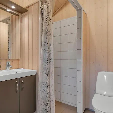 Arnia - 100m From The Sea By Interhome *